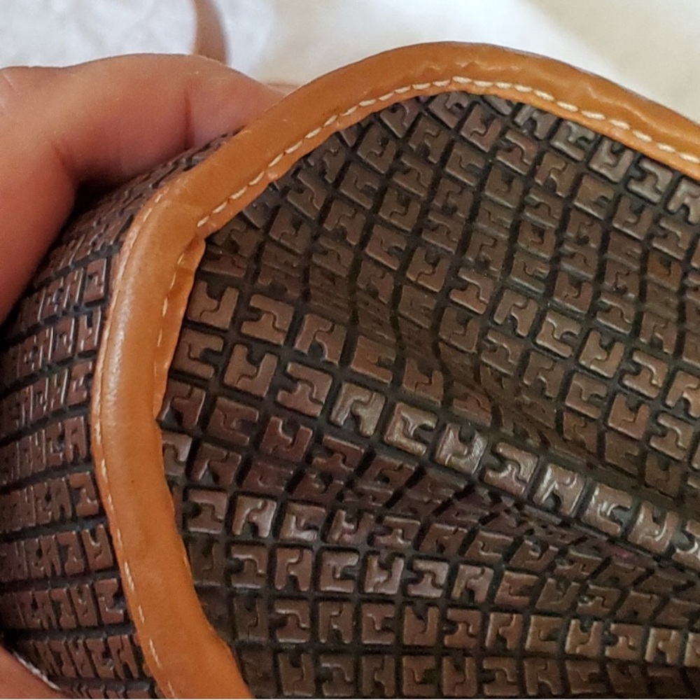 Vintage 1980s Ted Lapidus Crossbody (Medium). Vintage. Black & Tan PVC & Leather - Picture 6 of 9